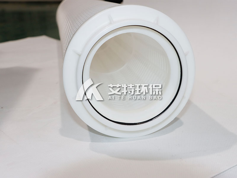 Large flow pleated filter element