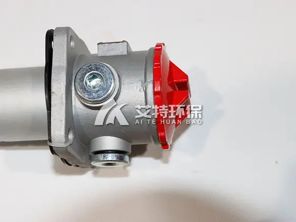 Self-sealing magnetic suction filter