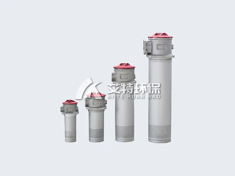 Self-sealing oil suction filter outside the box