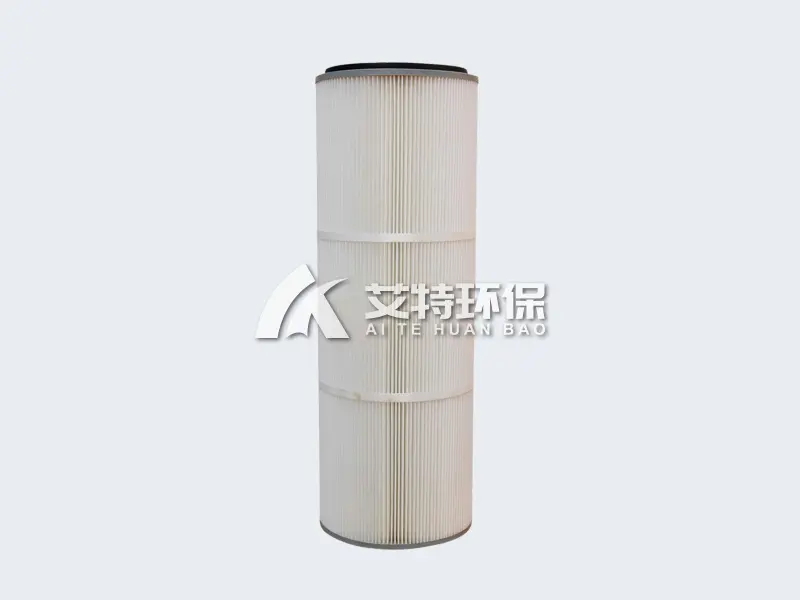 Self-cleaning backflushable air filter cartridge