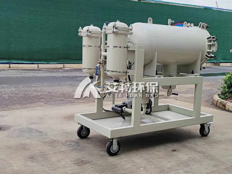 Gas turbine oil coalescing dehydration oil filter