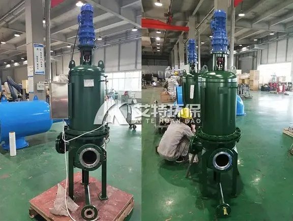 Automatic pipe multi - core self - cleaning filter