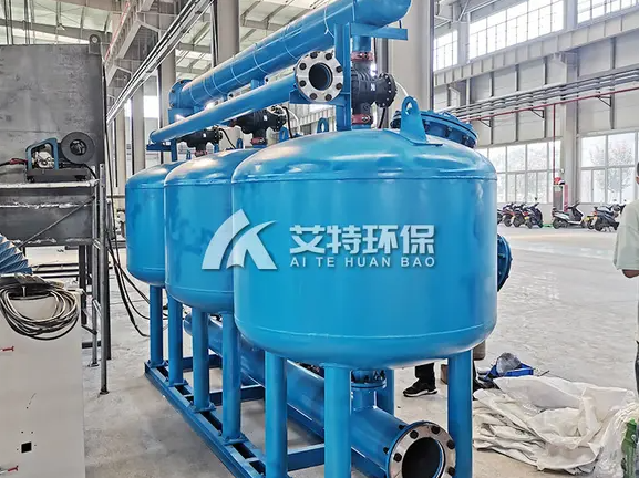 Shallow sand filter for agricultural irrigation