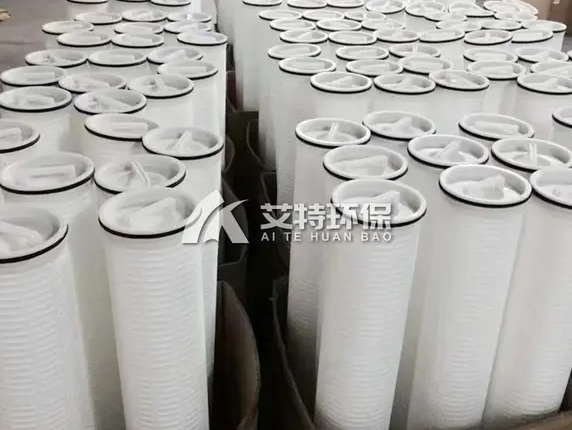 Large flow folding filter element