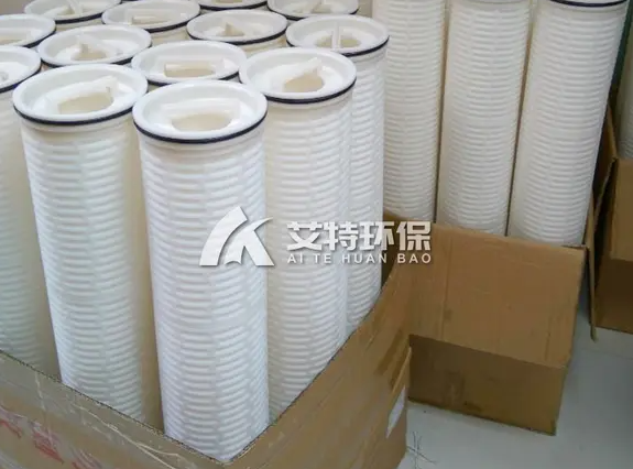 Large flow folding filter element