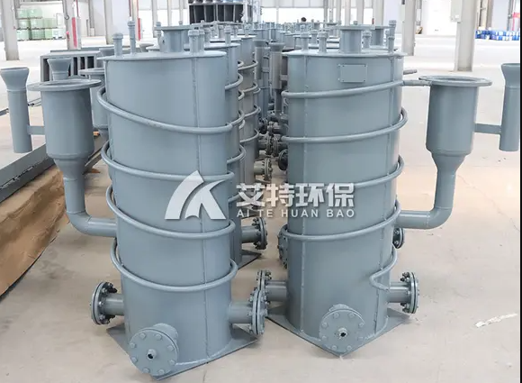 Electric heat trace leak proof gas drainer