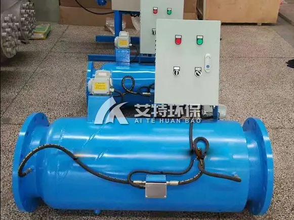 Automatic backwash filter for water treatment