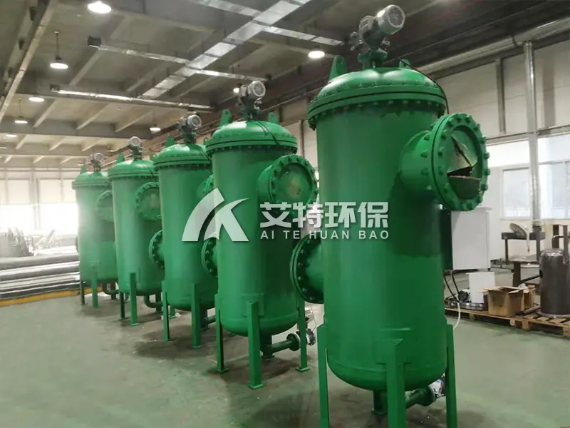 Brush type pipeline automatic backwash filter