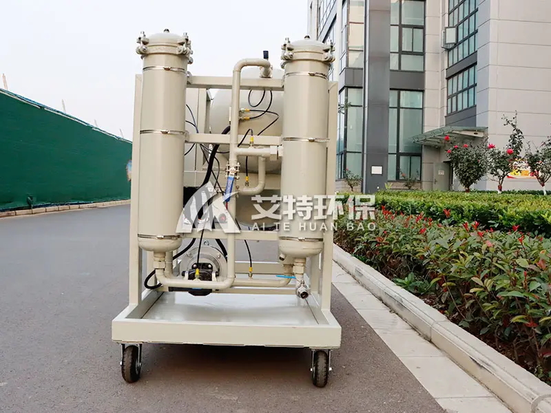 Coalescing dewatering oil filter LYC-400J