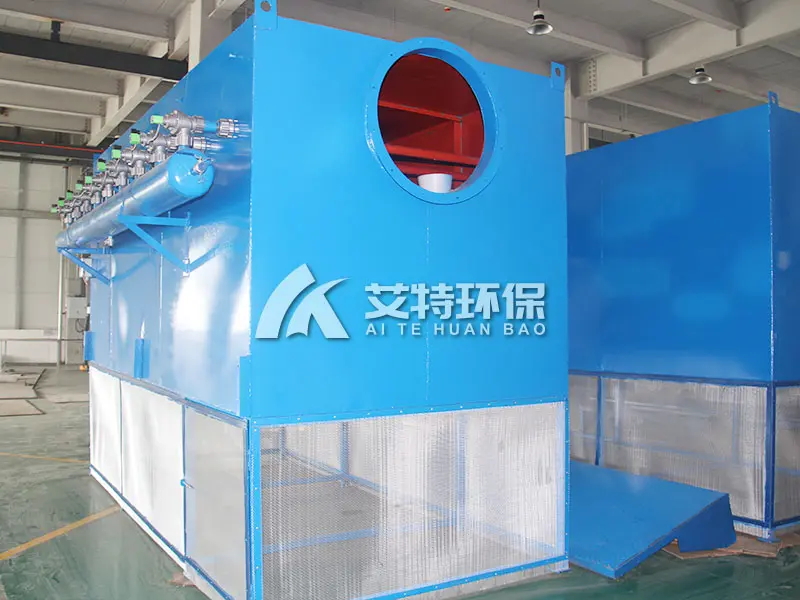 Natural gas compressor room self-cleaning air filter