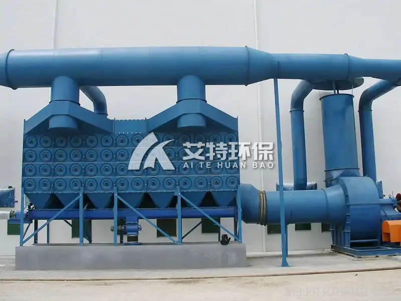 Transverse cartridge dust collector