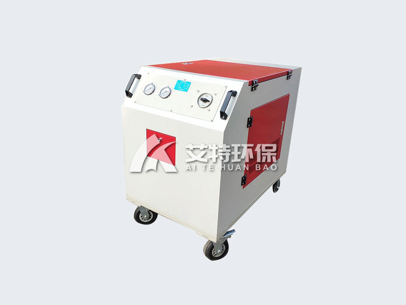 LYC-32C tank type mobile oil filter truck